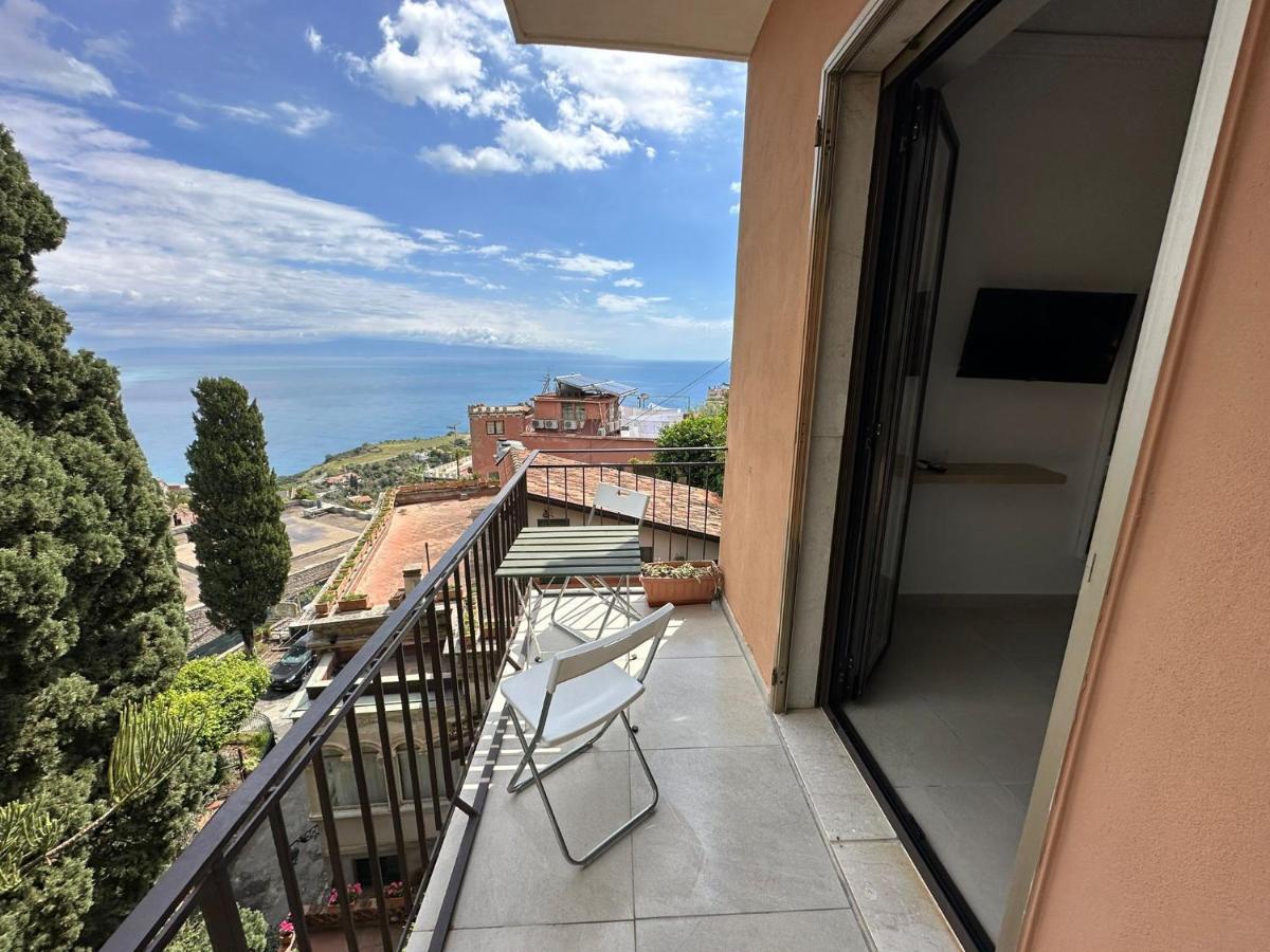Mira Taormina Rooms ภายนอก รูปภาพ