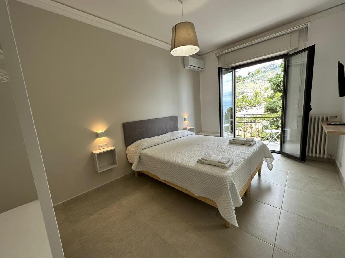 Mira Taormina Rooms ภายนอก รูปภาพ