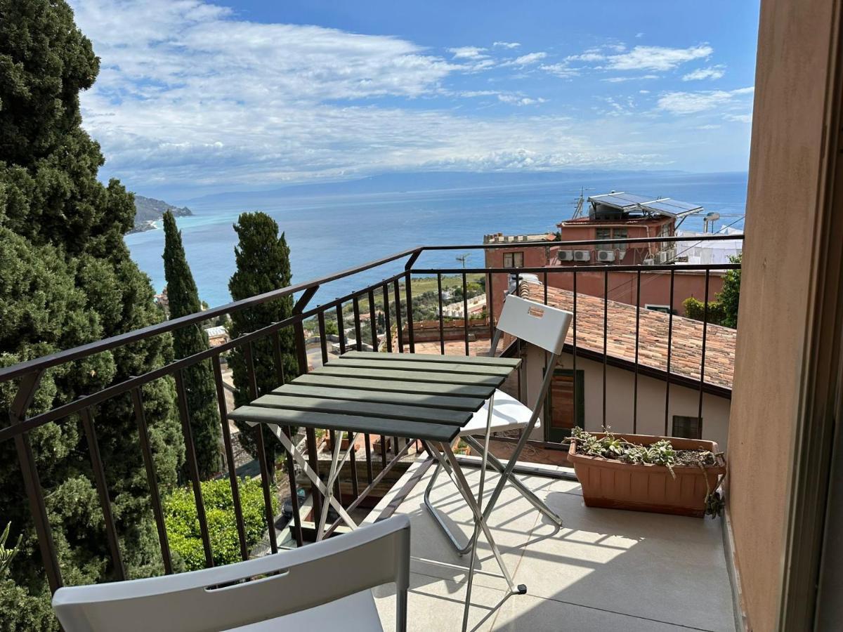 Mira Taormina Rooms ภายนอก รูปภาพ